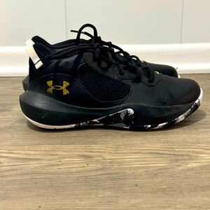 Under Armor Lockdown 6 shoes, good condition